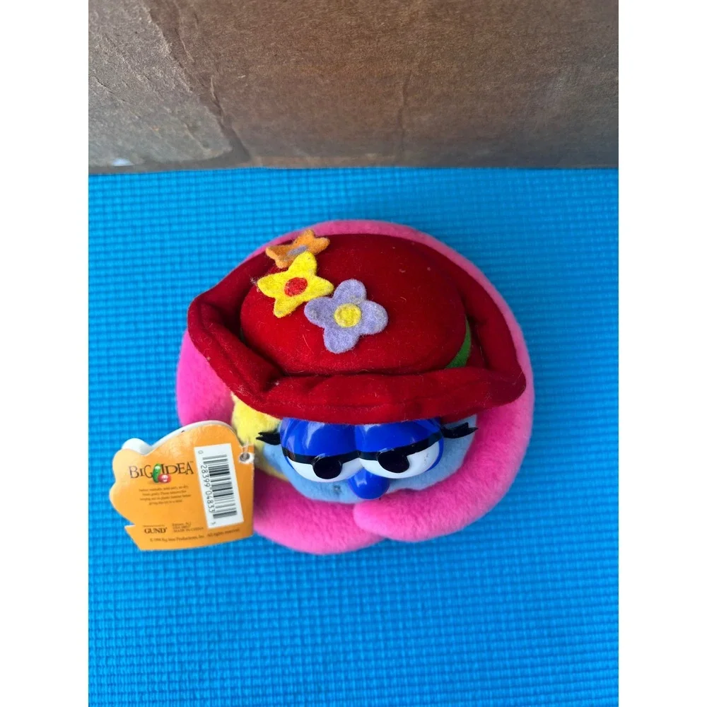 Vtg 1998 VeggieTales Madame Blueberry Plush GUND Big Idea Beanbag Toy with Tag